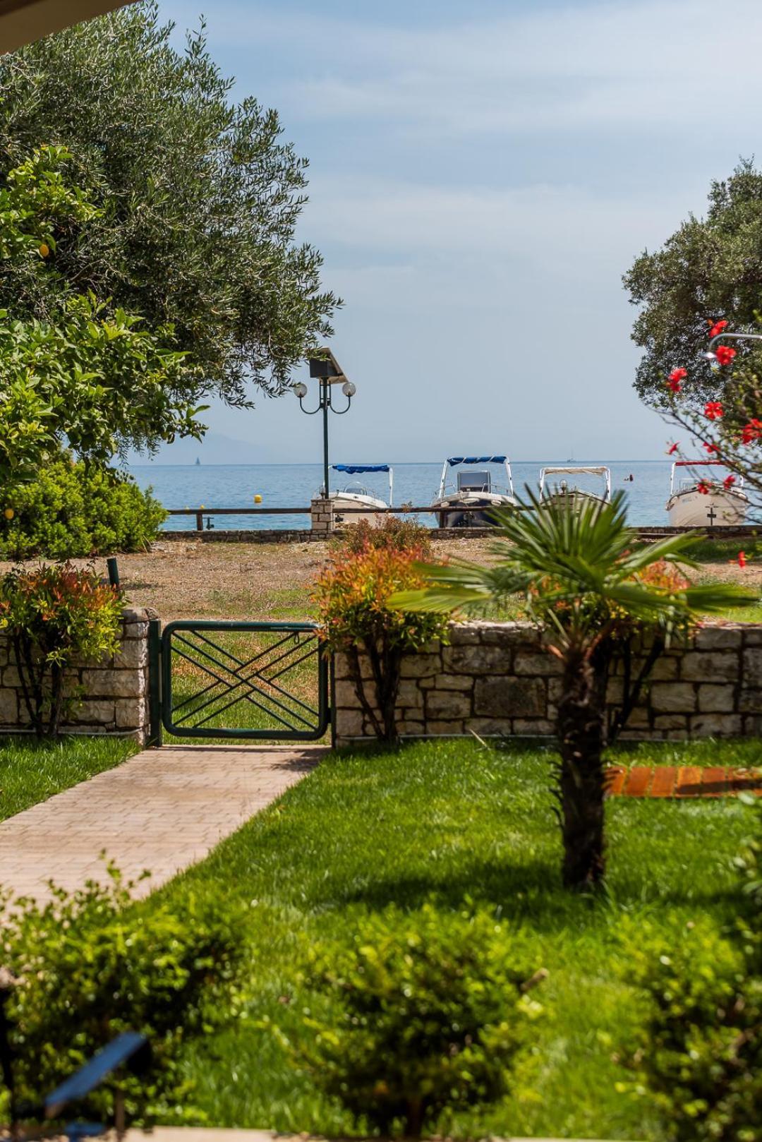Casa vacanze Waterfront By Villa2be Barbati